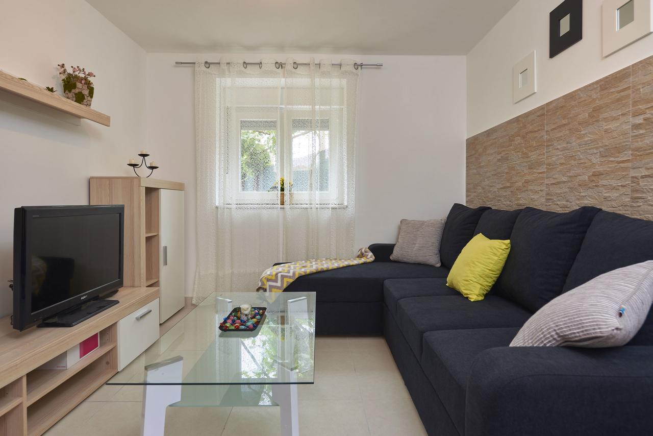 House Doris Villa เมดูลิน ภายนอก รูปภาพ
